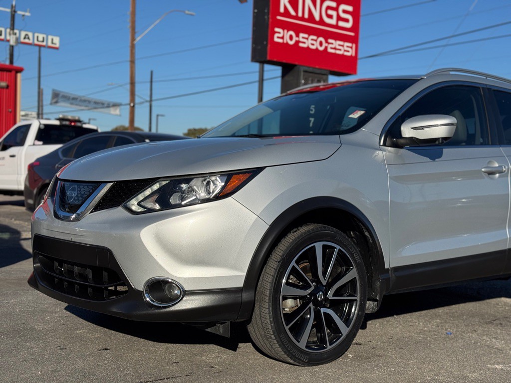 2018 Nissan Rogue Image 4
