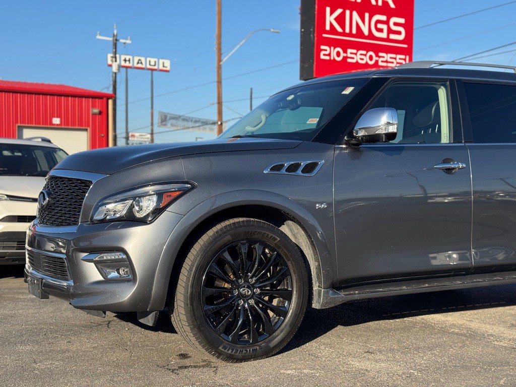 2017 INFINITI QX80 Image 4