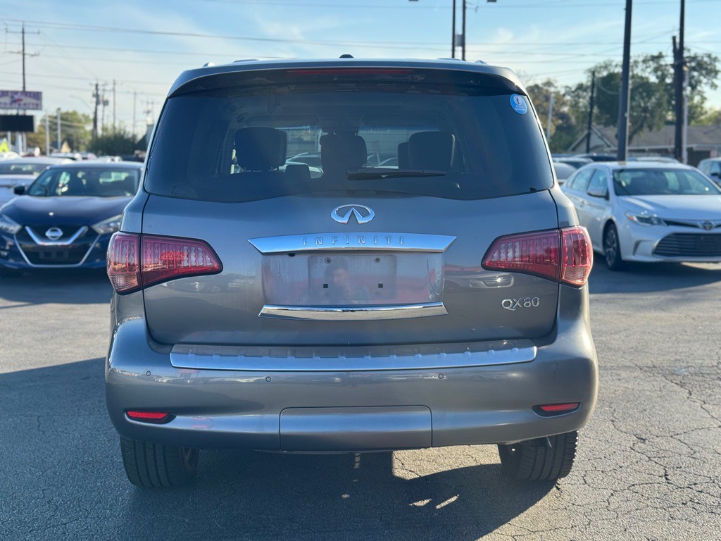 2017 INFINITI QX80 Image 7