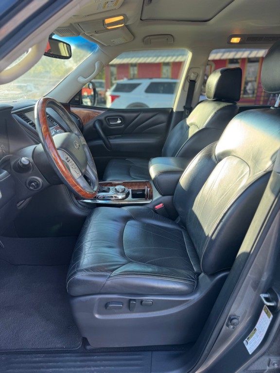 2017 INFINITI QX80 Image 13