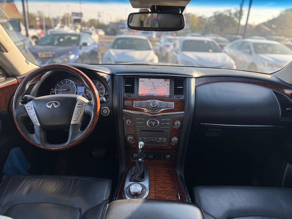 2017 INFINITI QX80 Image 20