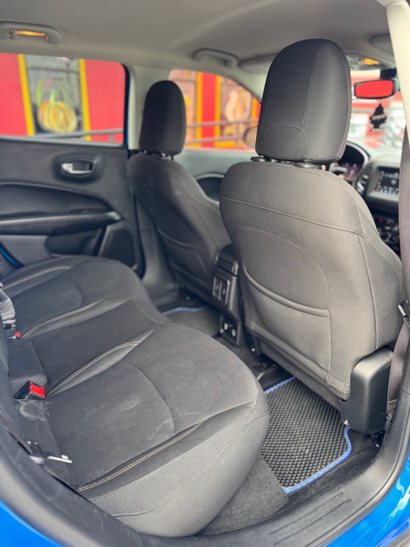 2019 Jeep Compass Image 19