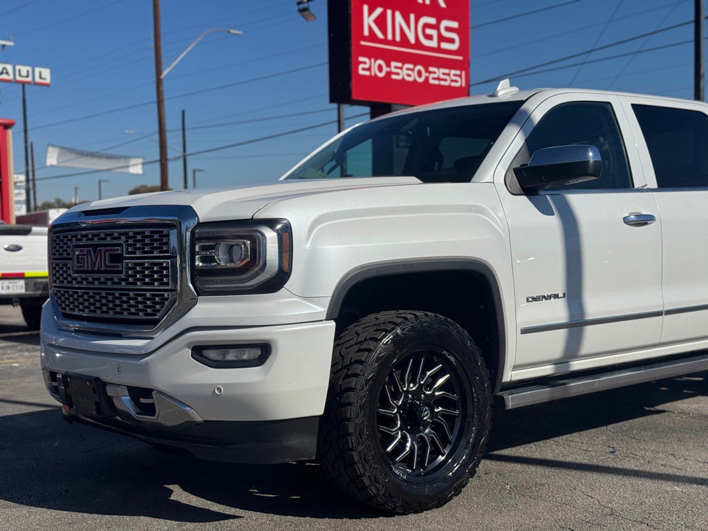 2017 GMC Sierra Image 4