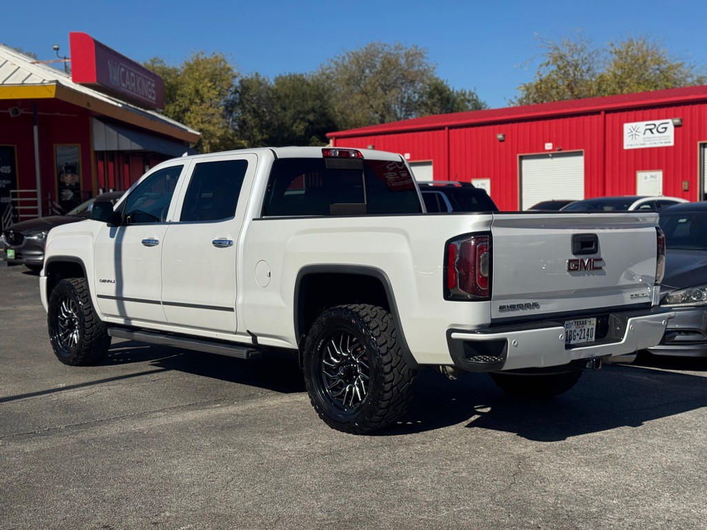 2017 GMC Sierra Image 7