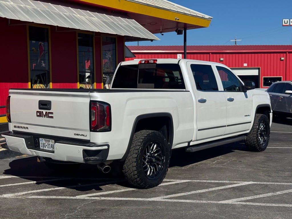 2017 GMC Sierra Image 9