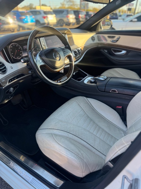2015 Mercedes-Benz S-Class Image 12