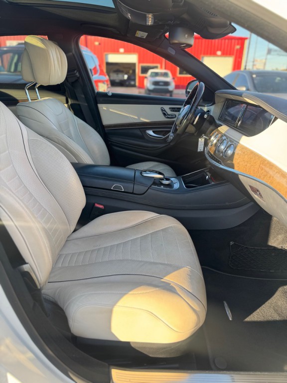 2015 Mercedes-Benz S-Class Image 16