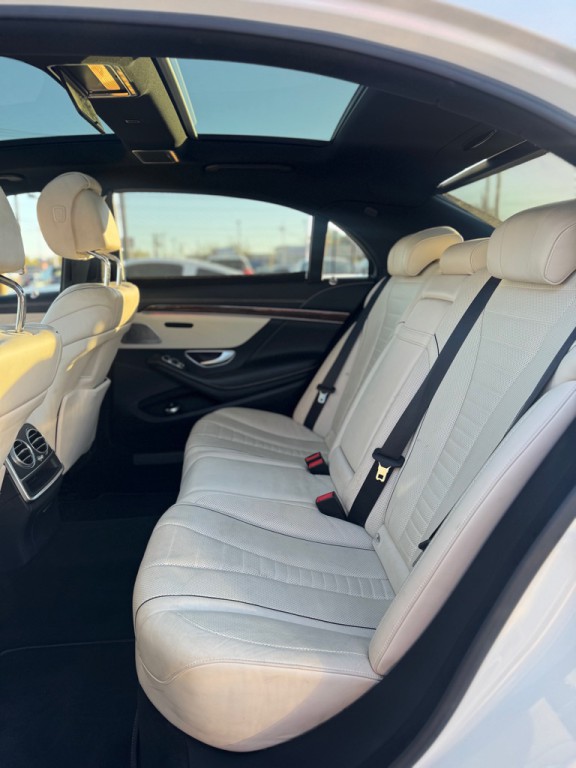 2015 Mercedes-Benz S-Class Image 18