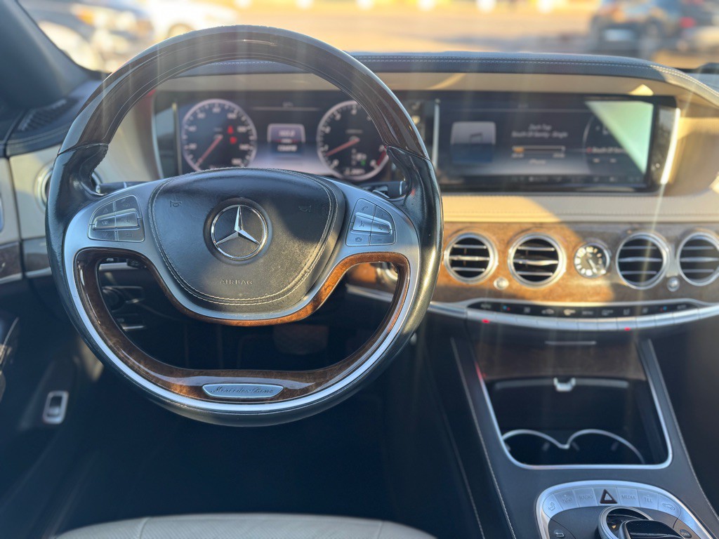 2015 Mercedes-Benz S-Class Image 23