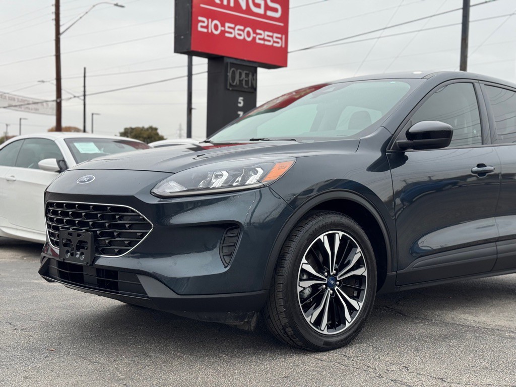 2022 Ford Escape Image 4