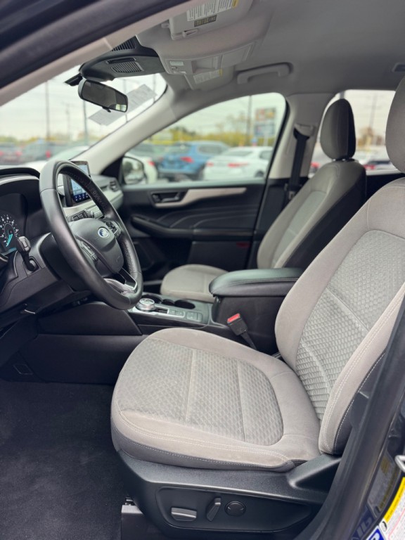 2022 Ford Escape Image 13