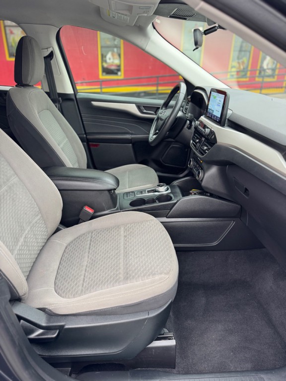 2022 Ford Escape Image 16