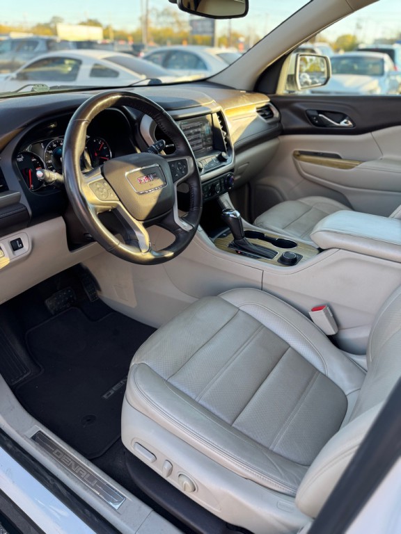 2018 GMC Acadia Image 12