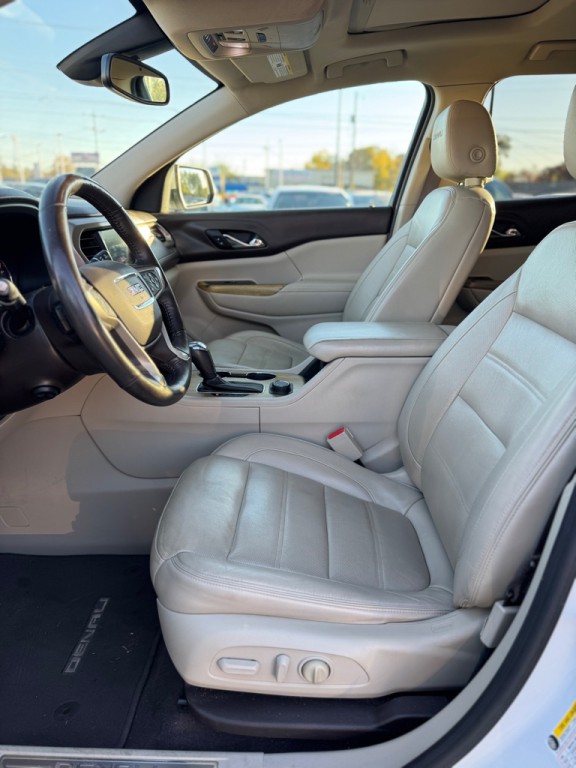 2018 GMC Acadia Image 13