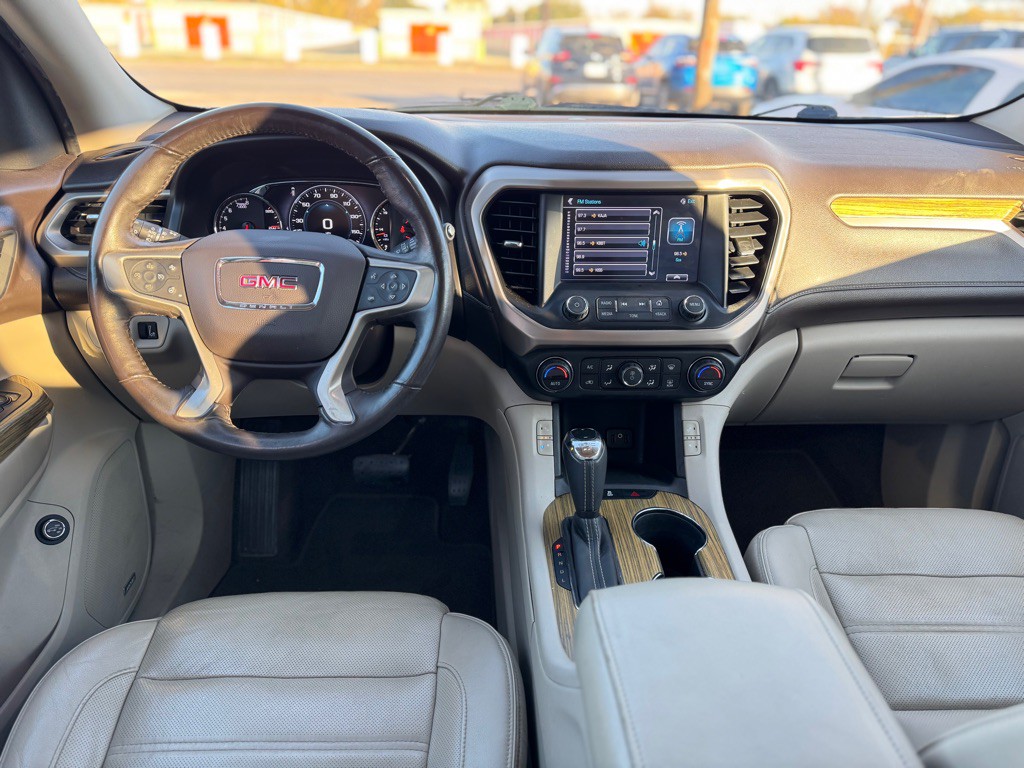 2018 GMC Acadia Image 22