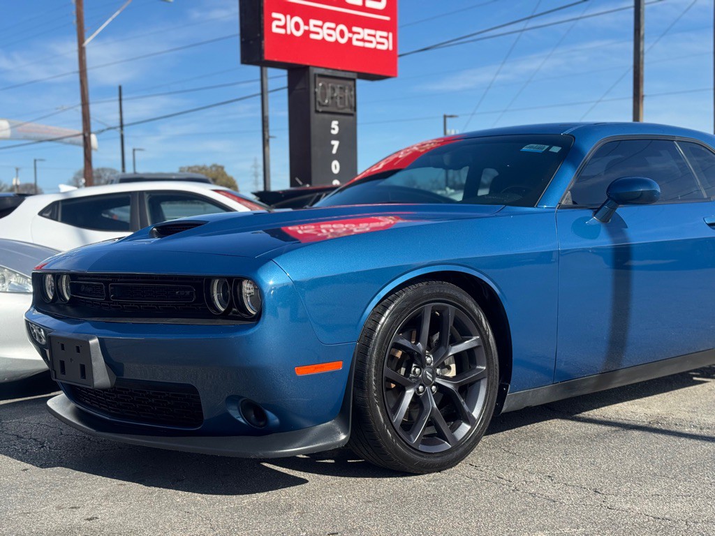 2021 Dodge Challenger Image 4