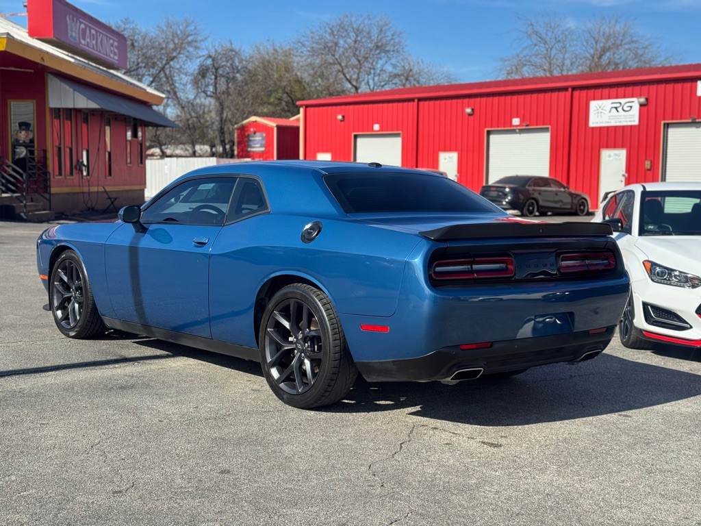 2021 Dodge Challenger Image 6