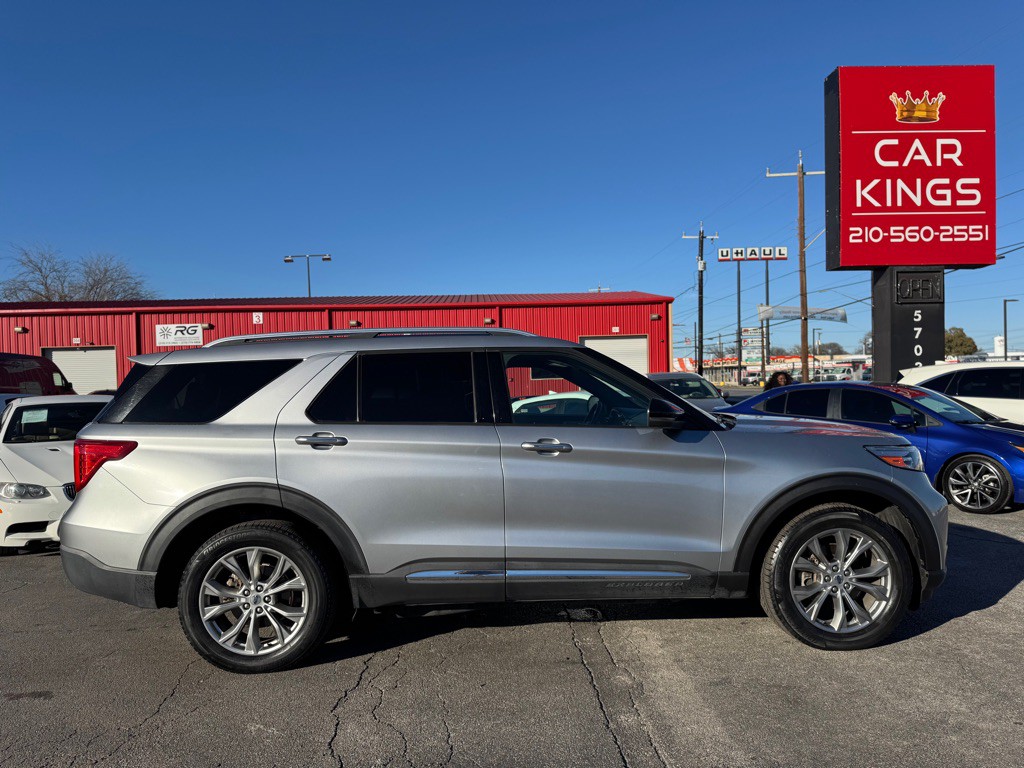 2020 Ford Explorer Image 9