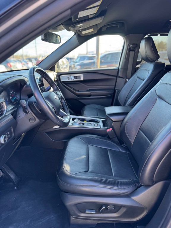 2020 Ford Explorer Image 13