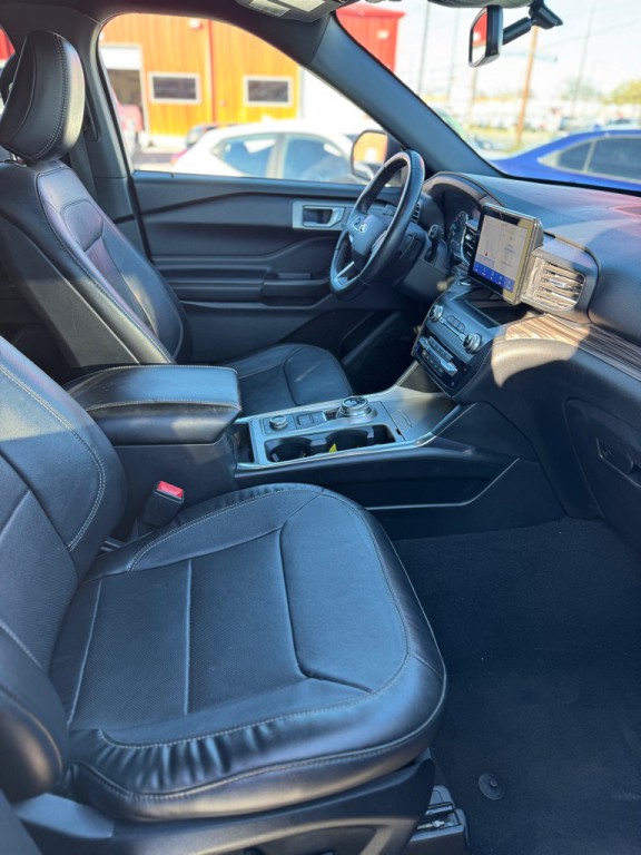 2020 Ford Explorer Image 16