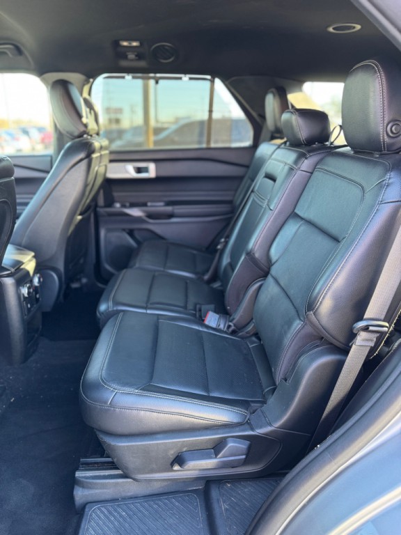 2020 Ford Explorer Image 17