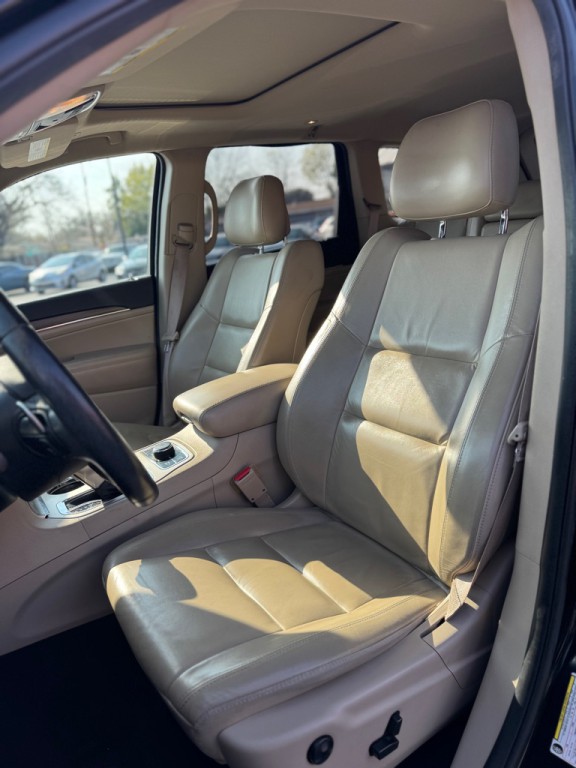 2017 Jeep Grand Cherokee Image 14