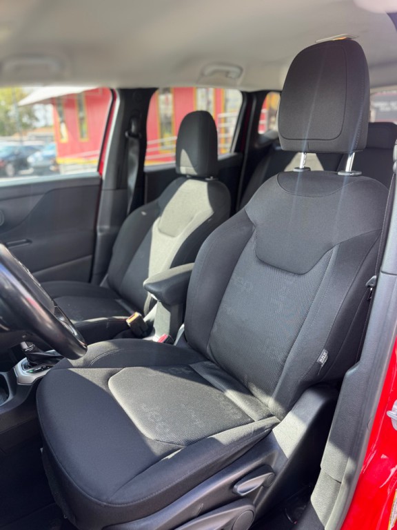 2016 Jeep Renegade Image 14