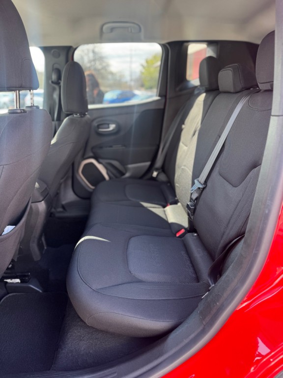 2016 Jeep Renegade Image 17