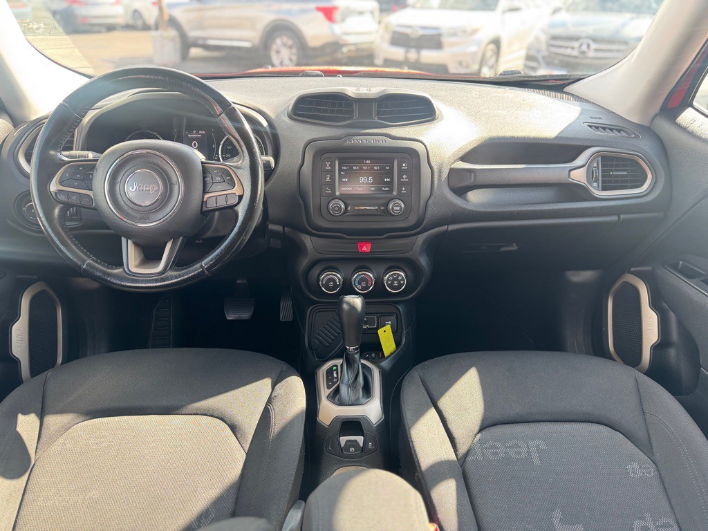 2016 Jeep Renegade Image 19