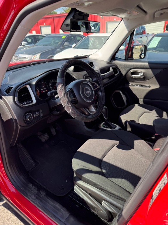 2016 Jeep Renegade Image 11