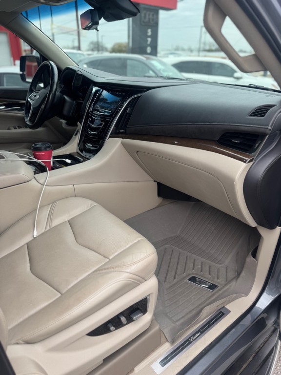 2019 Cadillac Escalade Image 15