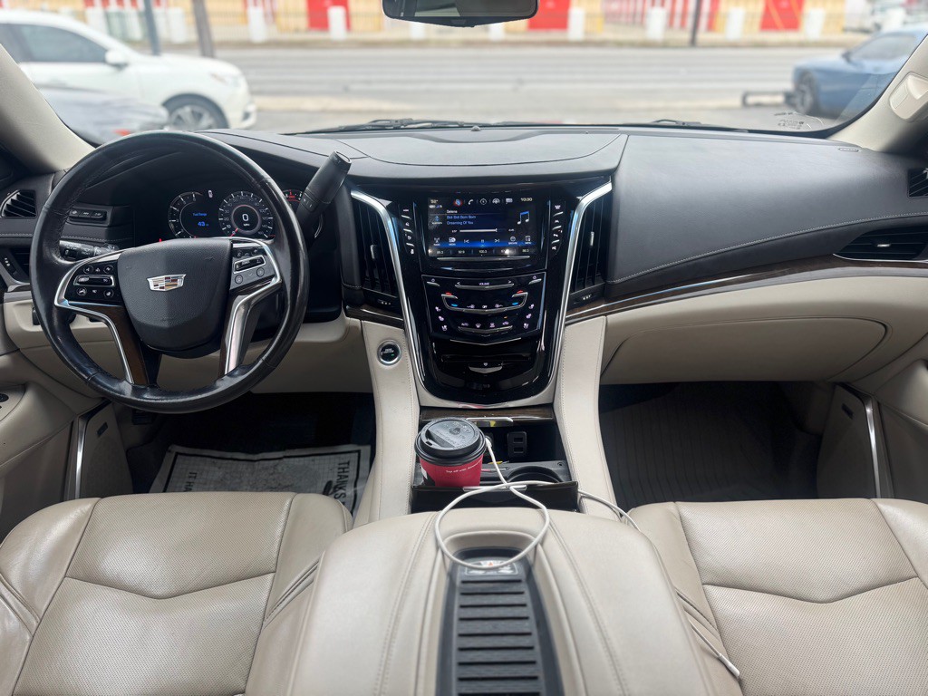 2019 Cadillac Escalade Image 21