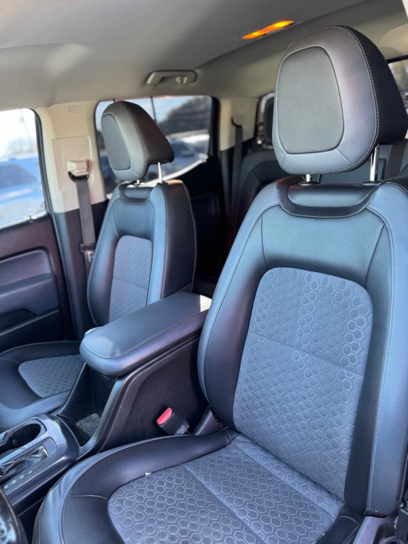 2017 Chevrolet Colorado Image 16