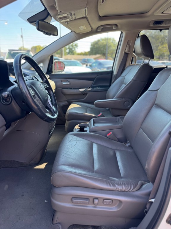 2016 Honda Odyssey Image 13