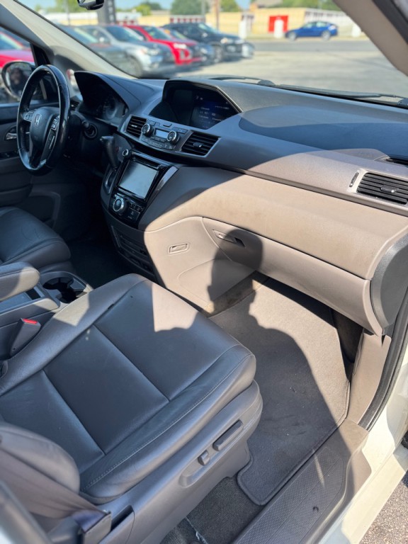 2016 Honda Odyssey Image 15