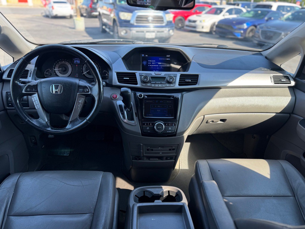 2016 Honda Odyssey Image 21