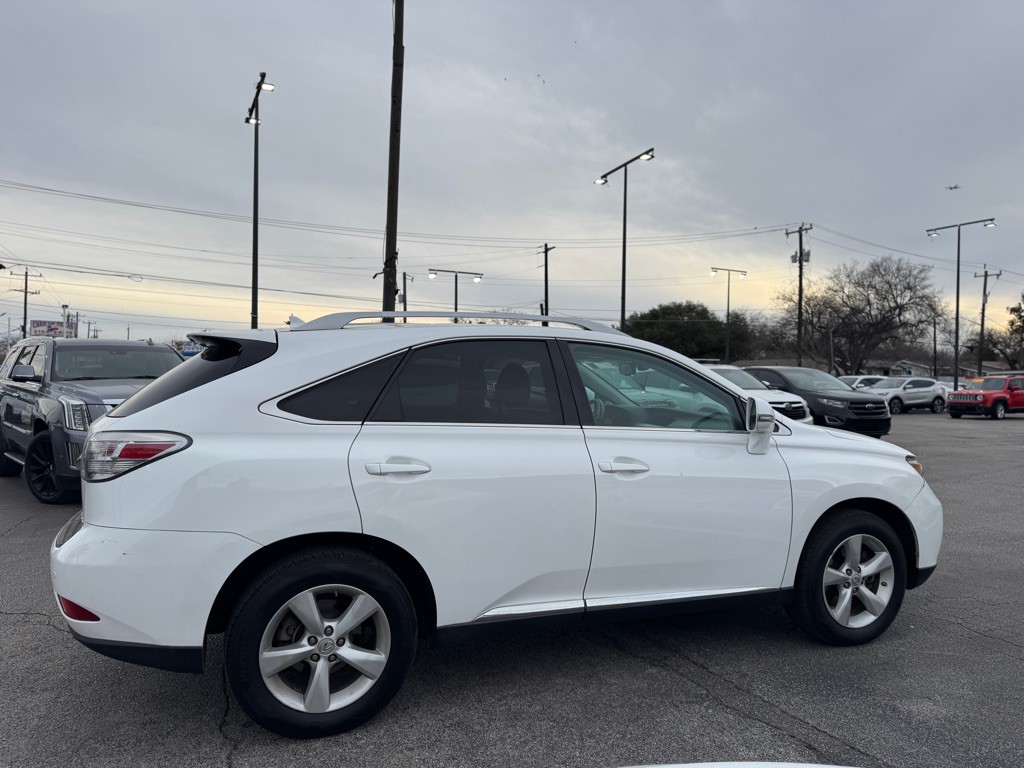 2011 Lexus RX Image 8