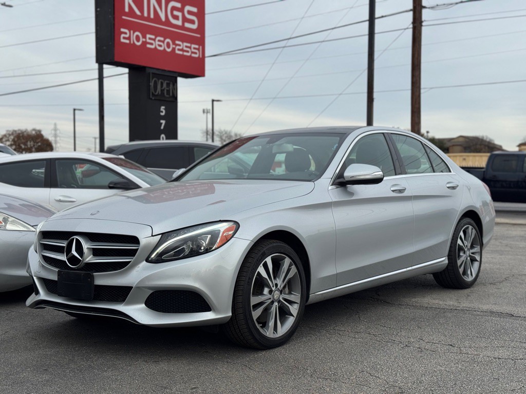 2015 Mercedes-Benz C-Class Image 3