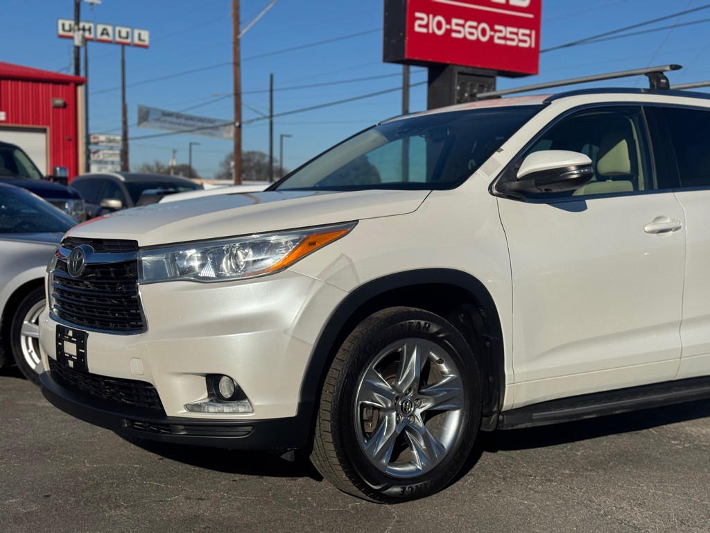 2016 Toyota Highlander Image 4