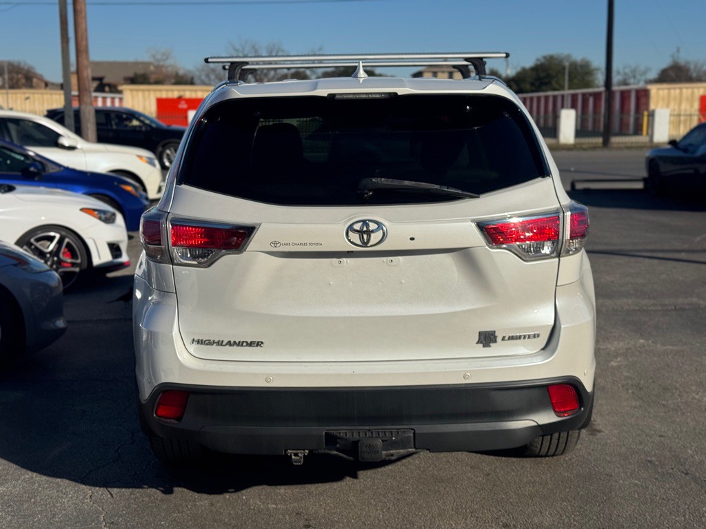 2016 Toyota Highlander Image 7