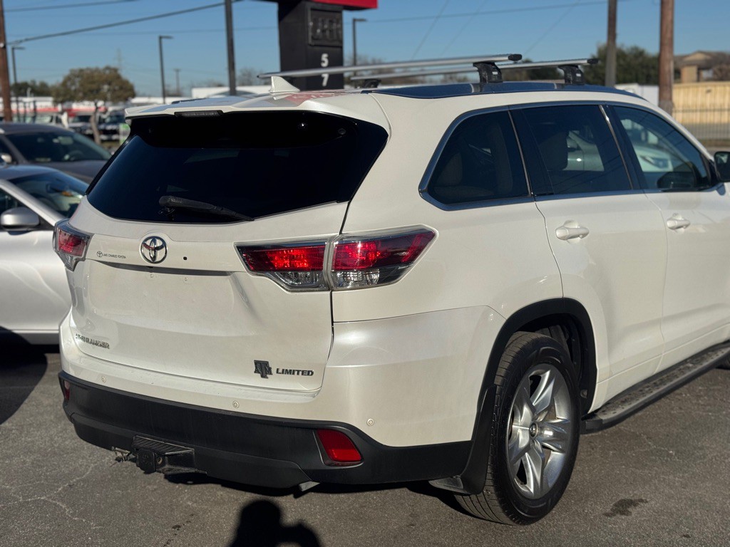 2016 Toyota Highlander Image 8