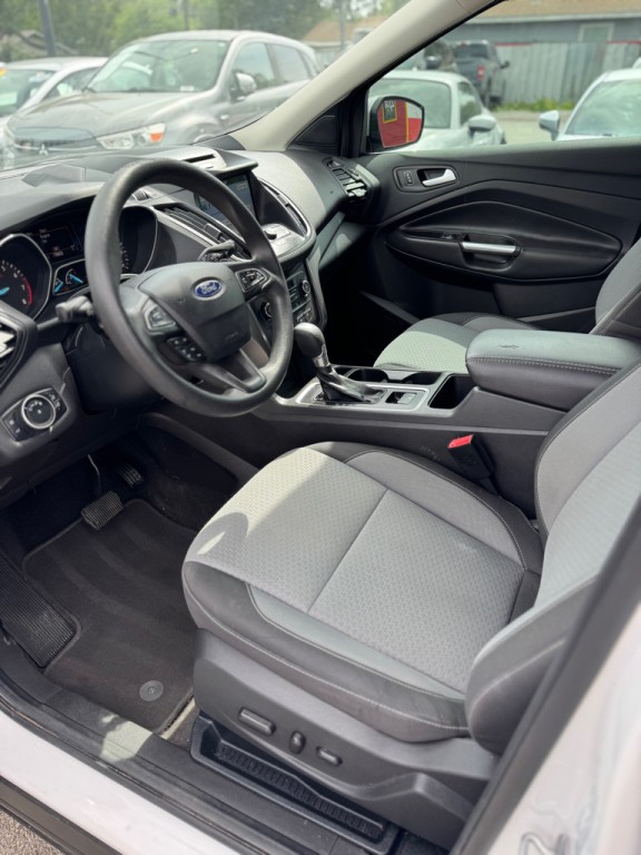 2017 Ford Escape Image 11