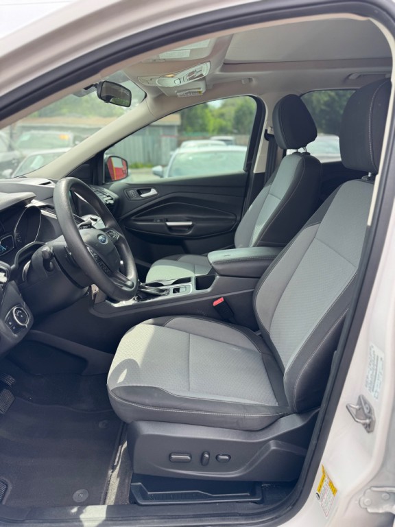 2017 Ford Escape Image 12