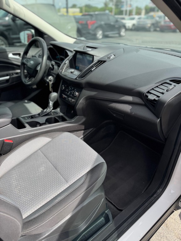 2017 Ford Escape Image 14