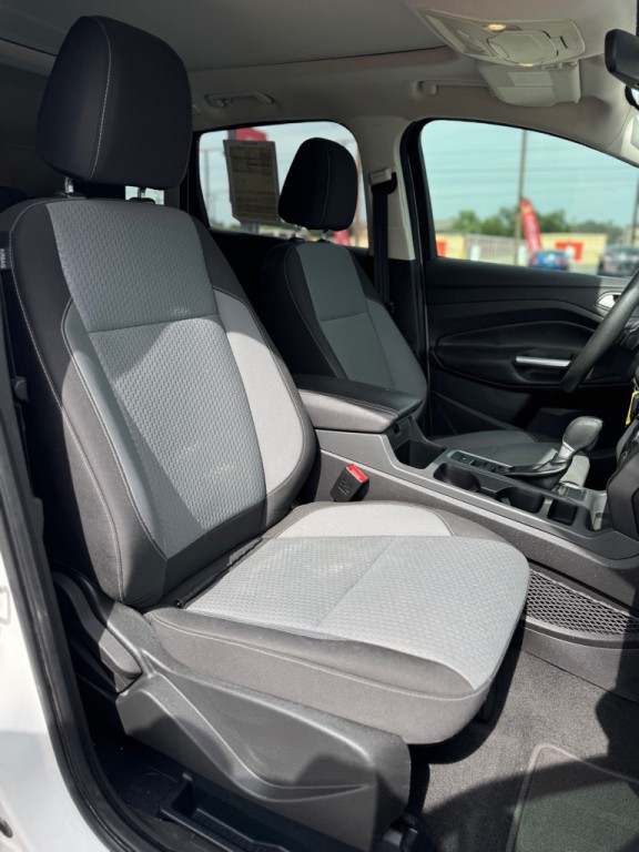 2017 Ford Escape Image 16