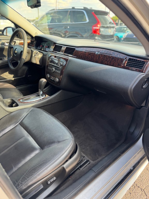 2016 Chevrolet Impala Image 16