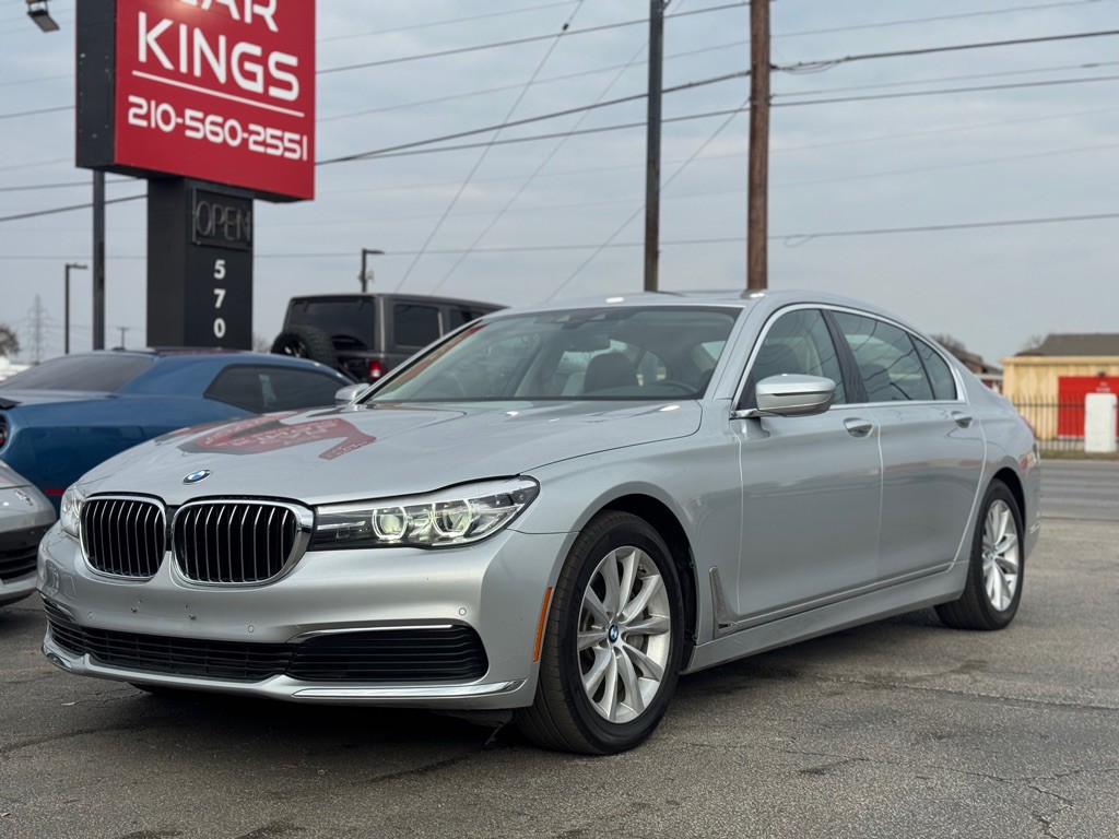 2019 BMW 7 Series Image 3