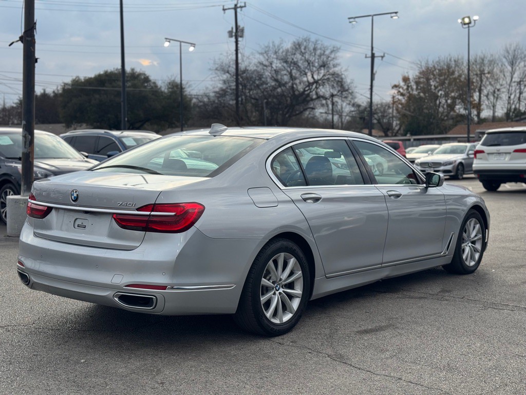 2019 BMW 7 Series Image 9