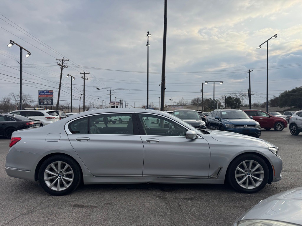 2019 BMW 7 Series Image 10