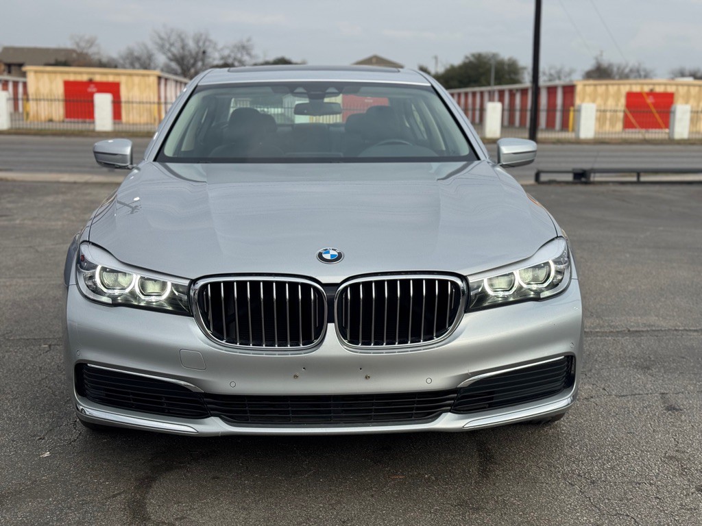 2019 BMW 7 Series Image 12